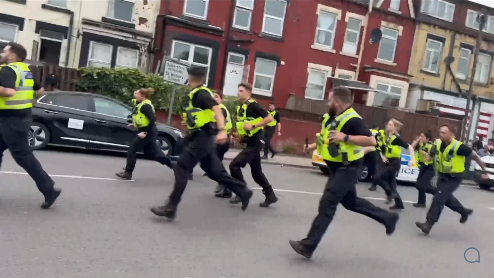 skynews-police-crime-leeds_6631312.jpg?2