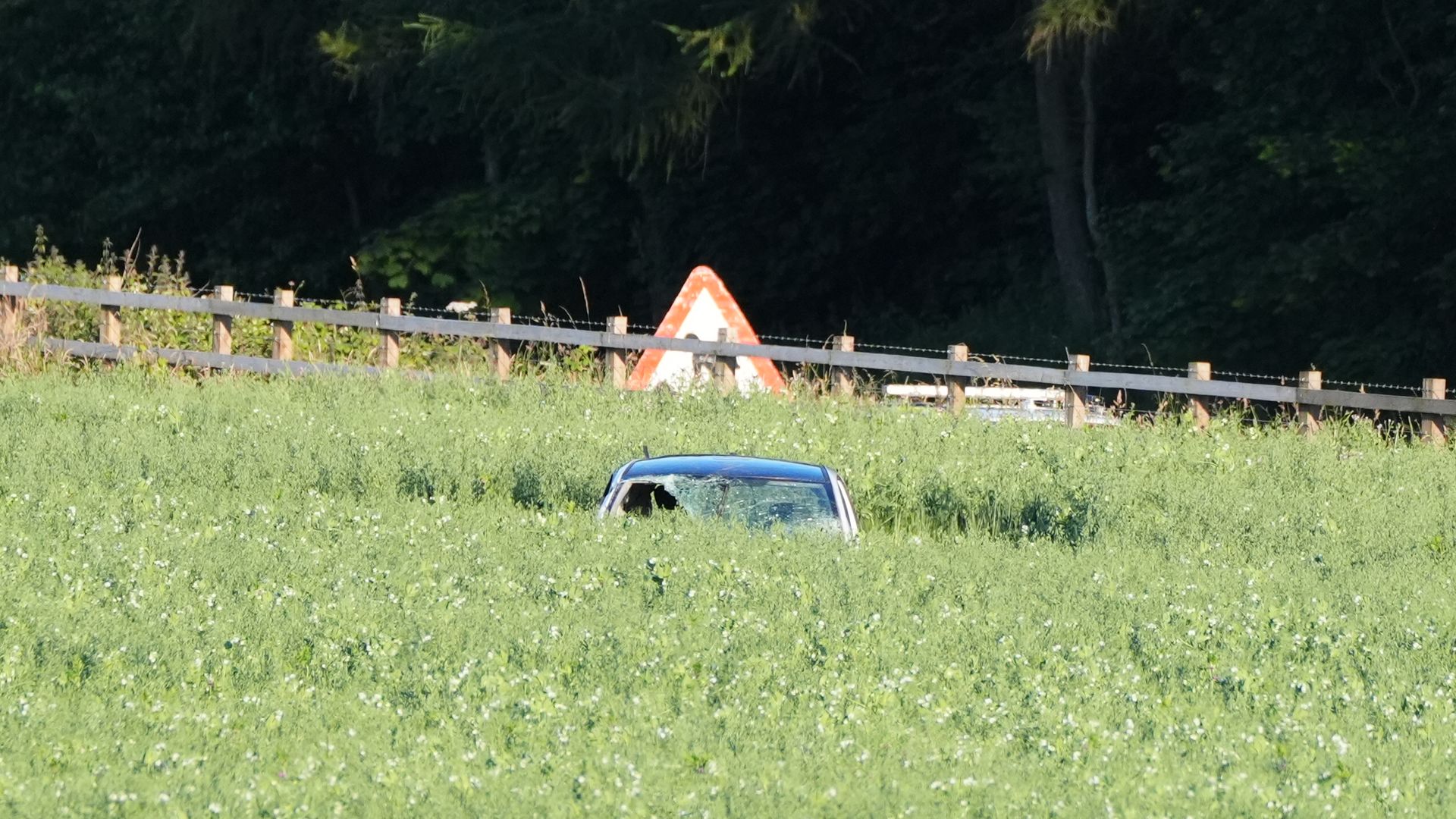 Man dies in motorway car crash after police chase