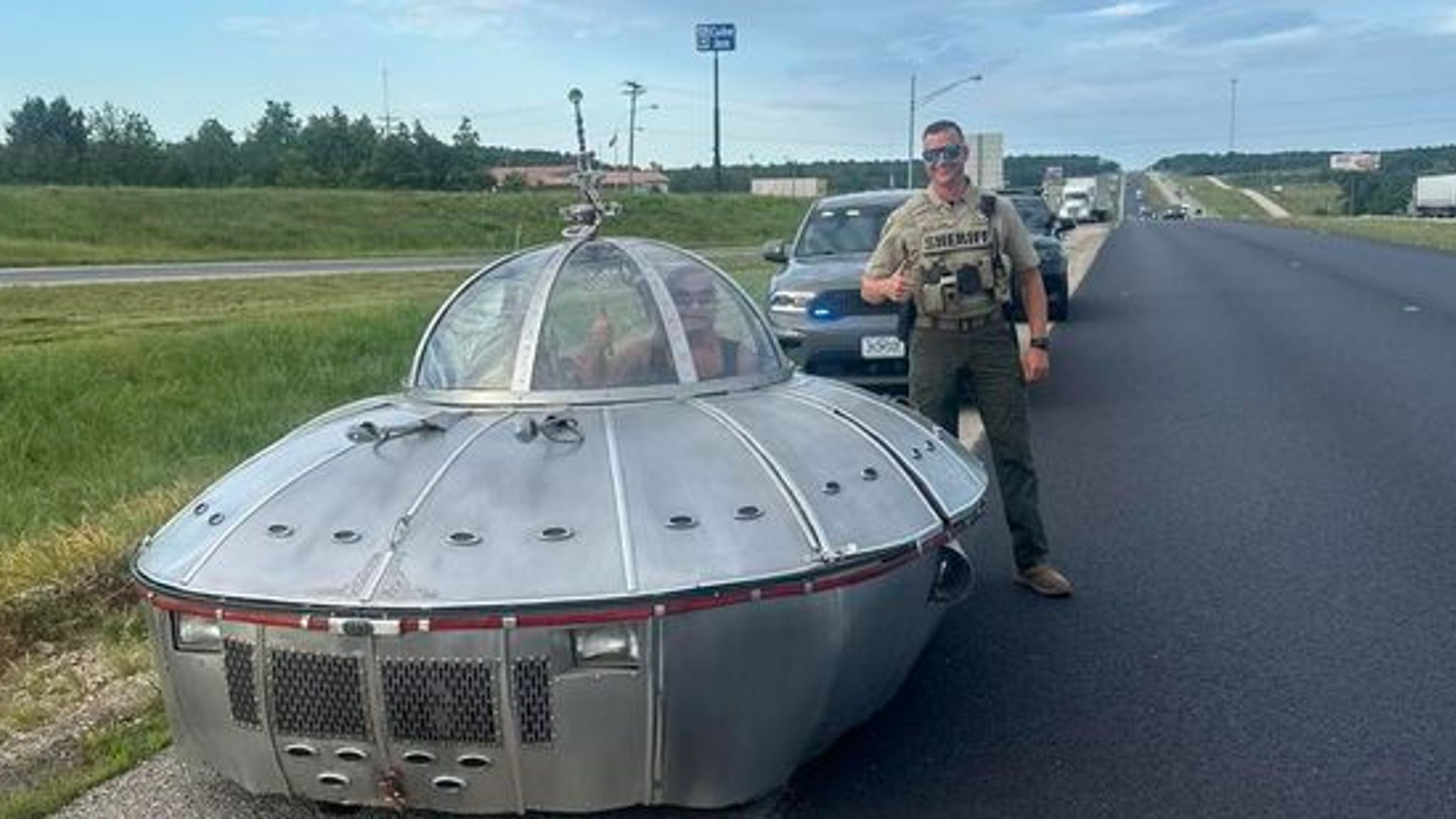 UFO-style car pulled over by police on motorway | US News | Sky News