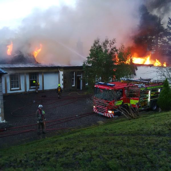 skynews-boleskine-house-scotland_6638704 منزل بوليسكين الذي كان مملوكًا من قبل أليستر كراولي وجيمي بيج من ليد زيبلين يتلقى تمويل اليانصيب لأعمال الترميم |  أخبار المملكة المتحدة