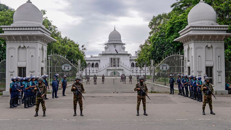 Police stand guard outside Bangladesh's Supreme Court. Pic: AP