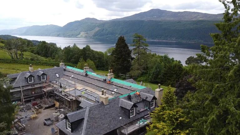 skynews-boleskine-house-loch-ness_6638693 منزل بوليسكين الذي كان مملوكًا من قبل أليستر كراولي وجيمي بيج من ليد زيبلين يتلقى تمويل اليانصيب لأعمال الترميم |  أخبار المملكة المتحدة