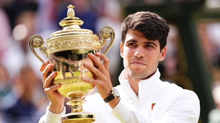 Alcaraz defeats Djokovic to become Wimbledon men's singles champion | UK News | Sky News