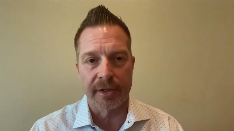 &#39;We&#39;re deeply sorry,&#39; CrowdStrike CEO says - and it &#39;could take some time&#39; for systems to recover
