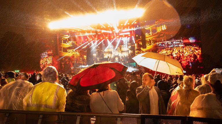 BST HYDE PARK 2024 - July 5 2024 Andrea Bocelli performs in the rain (Photo by Dave Hogan/Hogan Media Shutterstock)

5 Jul 2024