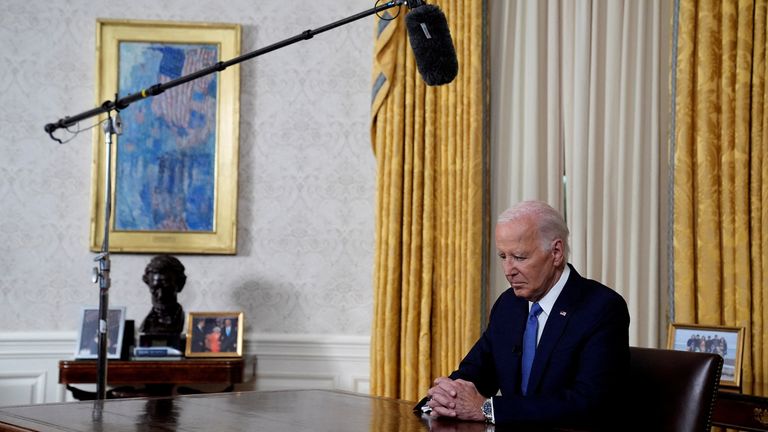 U.S. President Joe Biden pauses before addressing the nation from the Oval Office of the White House in Washington, Wednesday, July 24, 2024, about his decision to abandon his bid for Democratic presidential re-election.  Evan Vucci/Pool via REUTERS