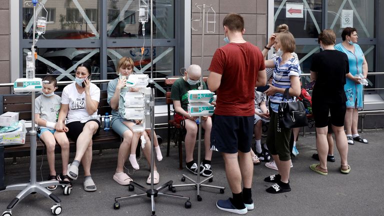 Patients wait to be evacuated following Russian missile strikes on Ohmatdyt Children's Hospital in Kyiv, amid Russia's attack on Ukraine, in Kyiv, Ukraine July 8, 2024. REUTERS/Thomas Peter