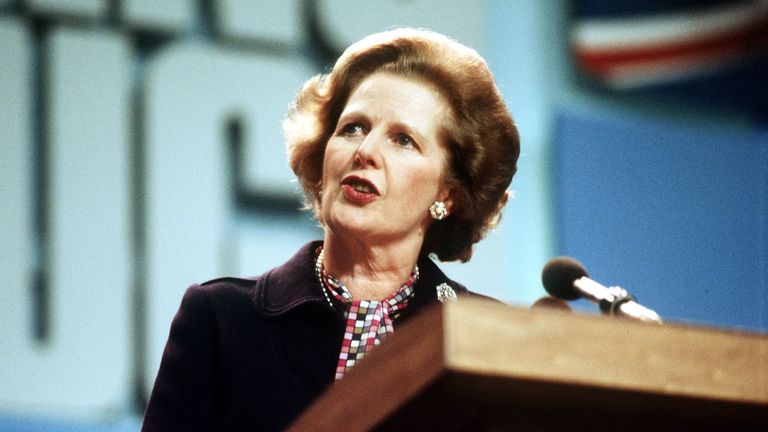 Była premier Margaret Thatcher wygłaszająca przemówienie podczas konferencji Partii Konserwatywnej w Brighton. Fot.: PA