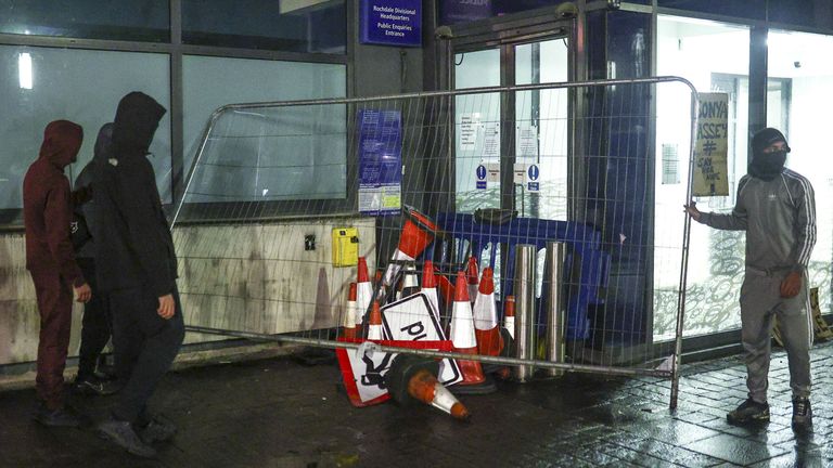 Protesters are seen blocking the entrance to Rochdale Divisional Headquarters.
Pic Story Picture Agency/Shutterstock