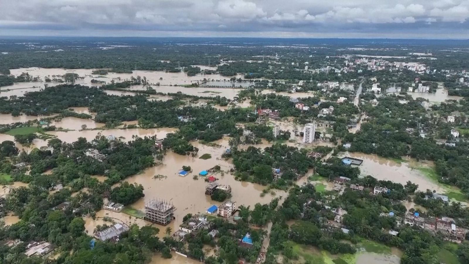 millions-stranded-as-floods-hit-india-and-bangladesh-world-news-sky
