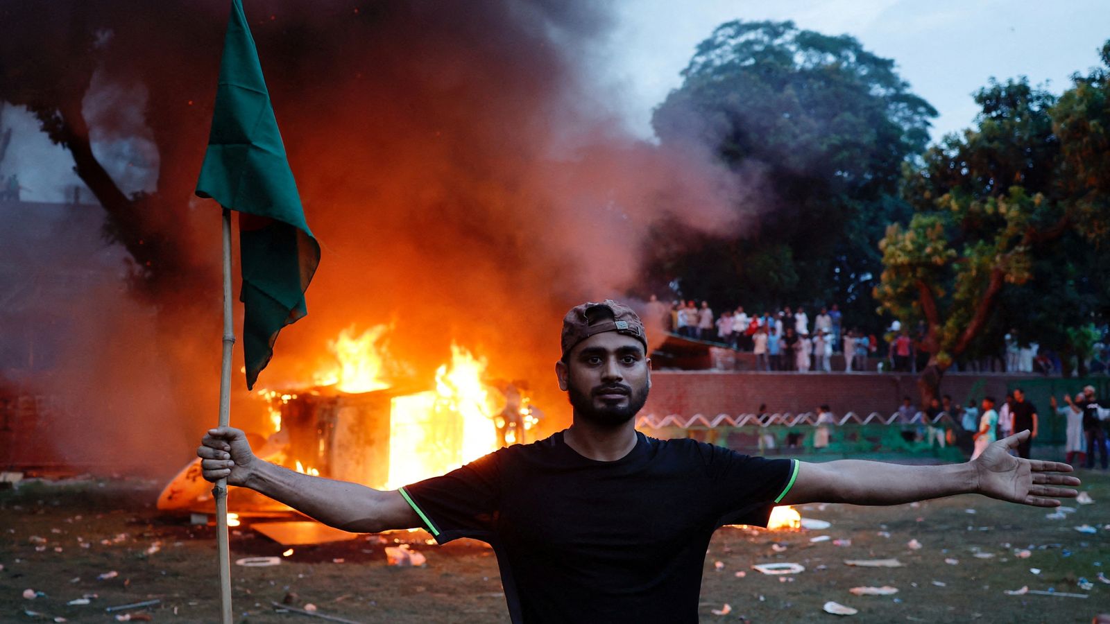 Bangladesh: Student protesters call for Nobel laureate to advise government as they prepare to meet military