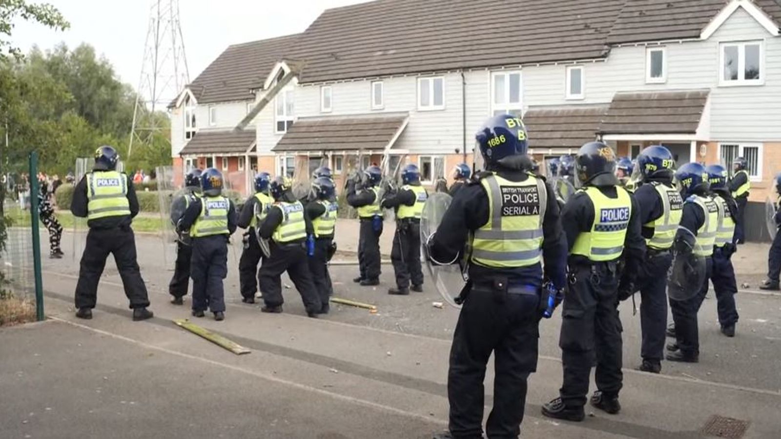 UK riots: Stand-off between rioters and police in Rotherham | News UK ...