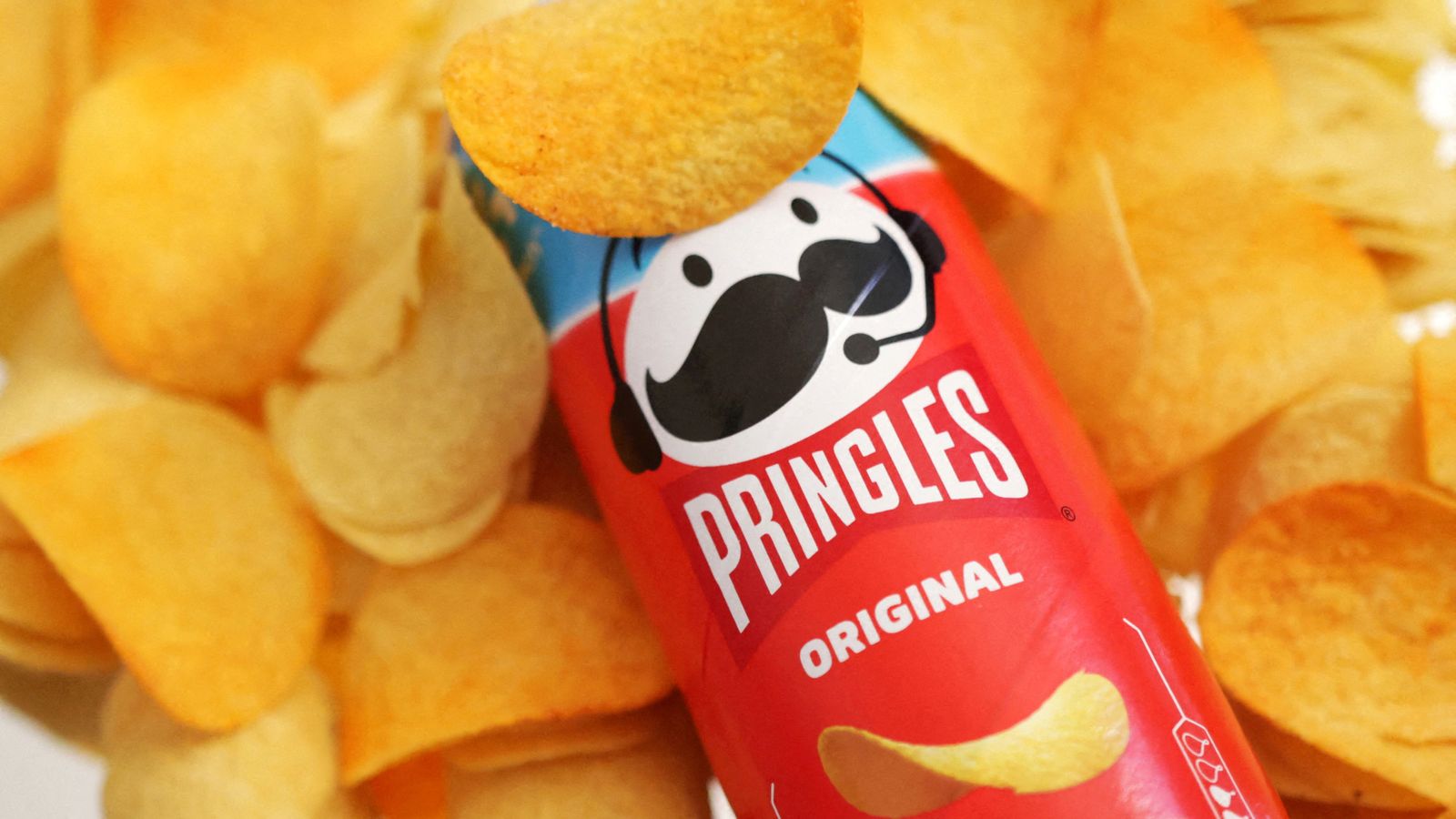 Mars buys maker of Corn Flakes and Pringles for £28bn