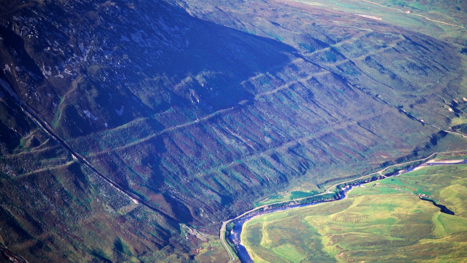 Scotland’s Parallel Roads of Glen Roy, Rum Igneous Complex and Barrow Zones join list of world’s top geology locations