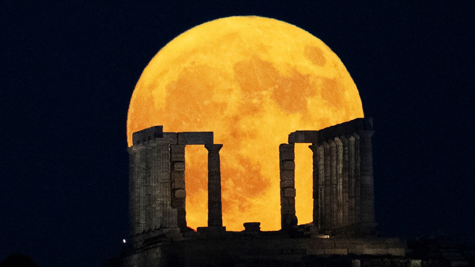 Watch Super Blue Moon visible across the world World News Sky News