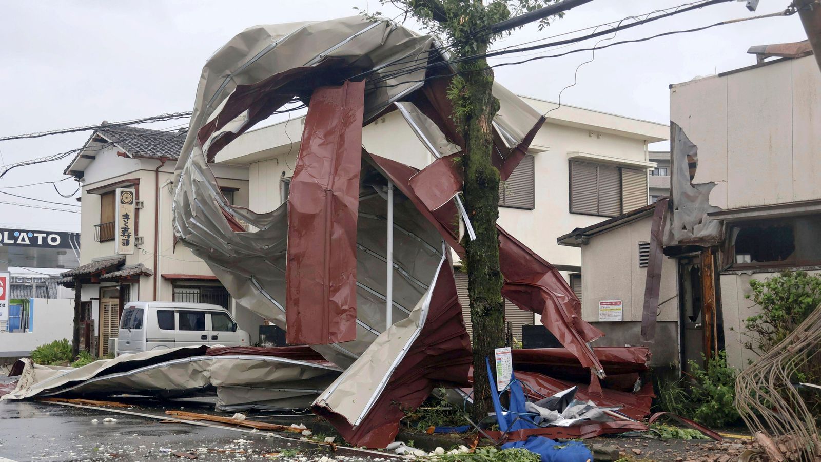 Japan: Typhoon Shanshan kills three and raises fears of flooding and landslides