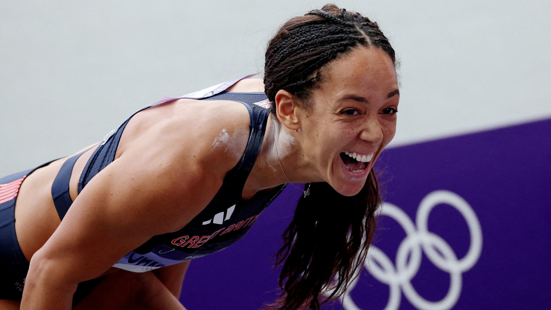 <a href='https://www.skysports.com/olympics/live-blog/15234/13116598/olympics-2024-live-news-updates-from-paris-todays-events-and-latest-results'>Team GB's Johnson-Thompson going for gold in heptathlon - OIympics latest from Sky Sports</a>