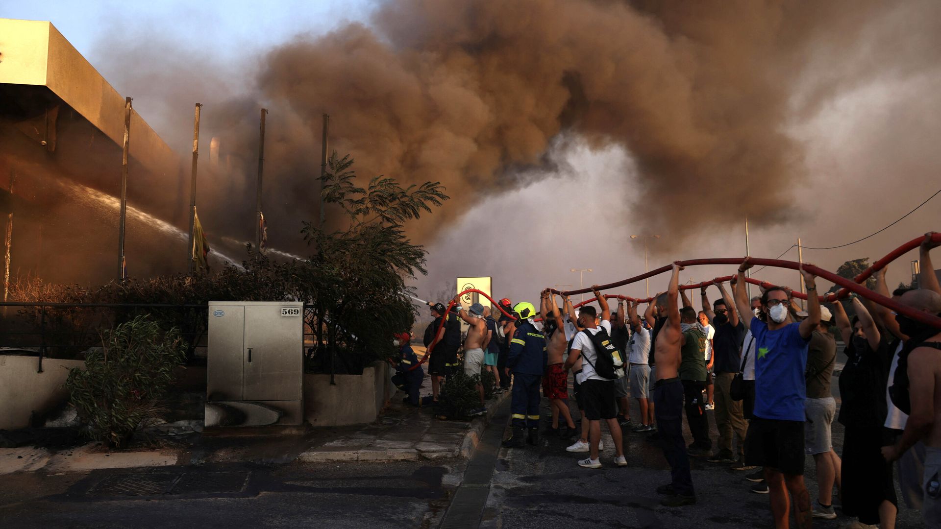How climate change is driving extreme fires in Greece