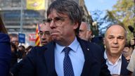 People surround Catalan separatist leader Carles Puigdemont on his return to Spain from seven years of self-imposed exile despite a pending warrant for his arrest, during a welcoming event organised by his party, Junts per Catalunya, in Barcelona, Spain, August 8, 2024. REUTERS/Nacho Doce
