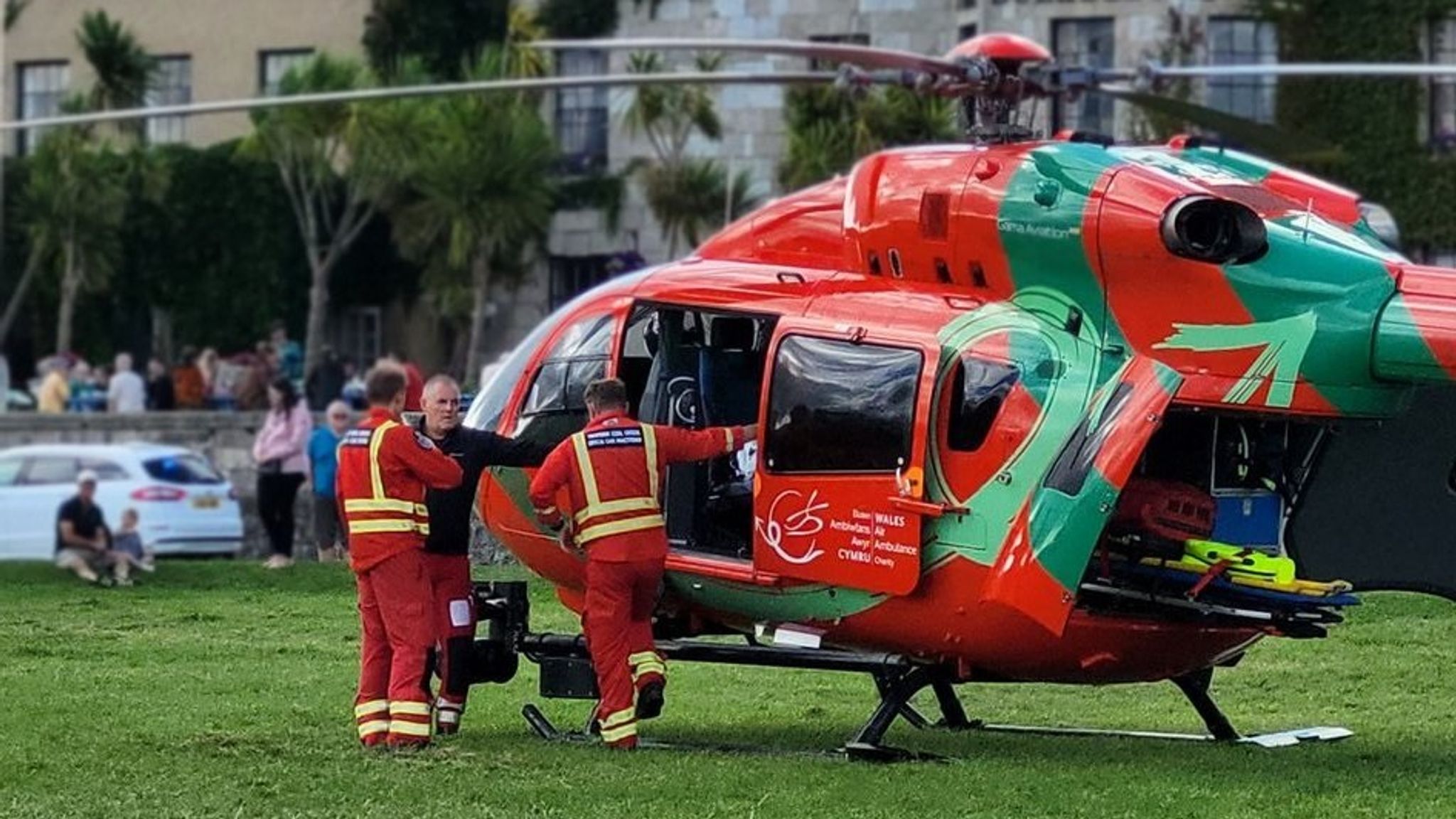 Anglesey: Three people die after Audi crashes near Beaumaris Pier | UK ...