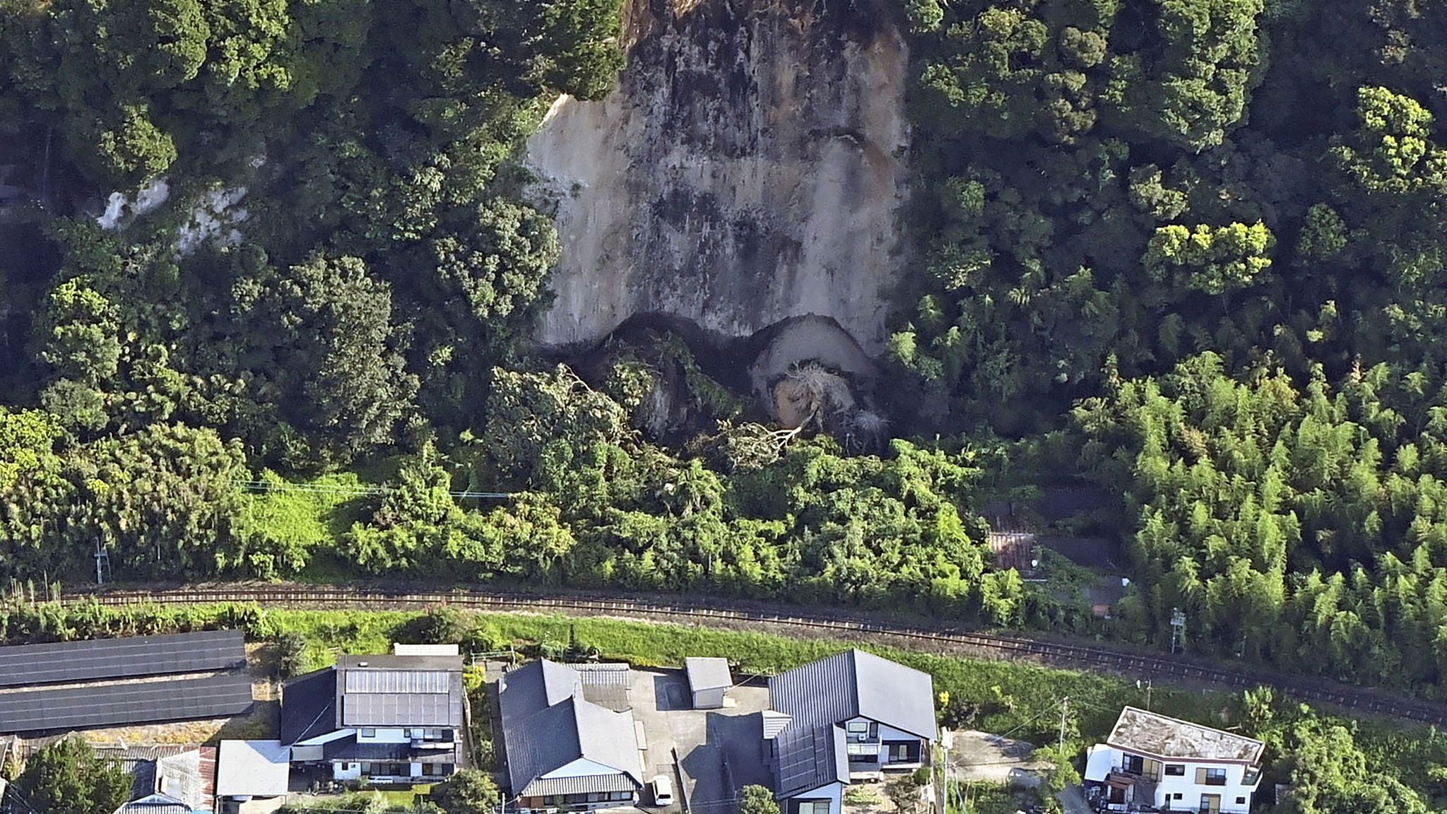 Detailed Japan Lifts Megaquake Advisory Week After Powerful Tremor Artwork for Desktop Detailed Japan Lifts Megaquake Advisory Week After Powerful Tremor Artwork for Desktop