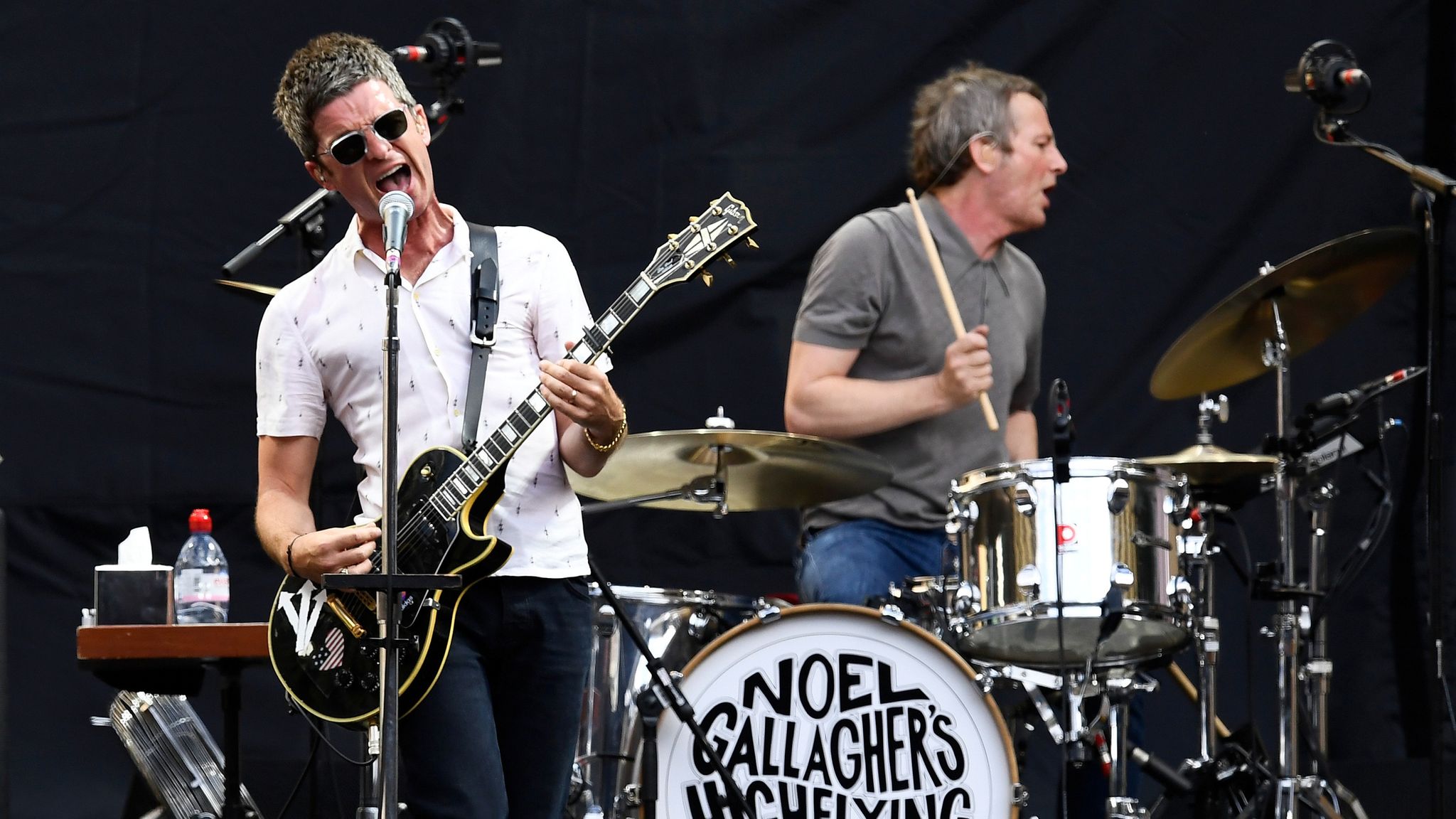 Oasis reunion: The story the rock 'n' roll Gallagher brothers so far ...