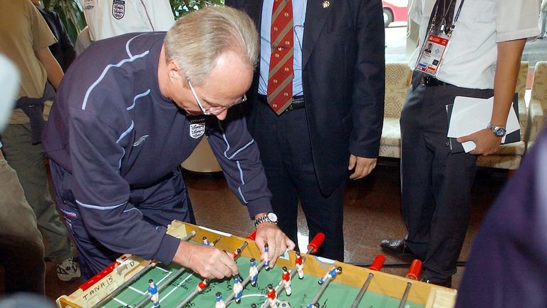 England World Cup team head coach Sven Goran Eriksson signs his autograph on a football game table prior to a press conference near Seogwipo on the South Korean island of Jeju Wednesday, May 22, 2002. England will play with Sweden, Argentina, and Nigeria in Group F at the FIFA 2002 World Cup in Japan. (AP photo/Adam Butler)


