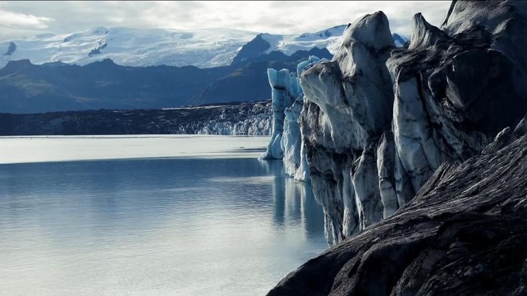 The Breioamerkurjokull glacier