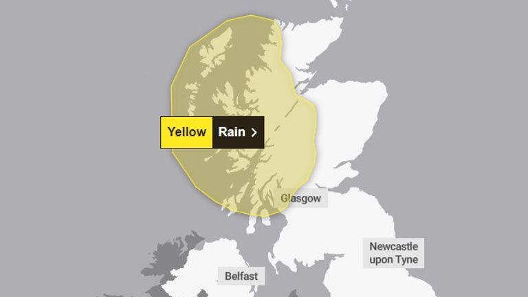 screengrab from met office (taken 18/08/2024) showing area of yellow weather warning for rain for 21-22/08