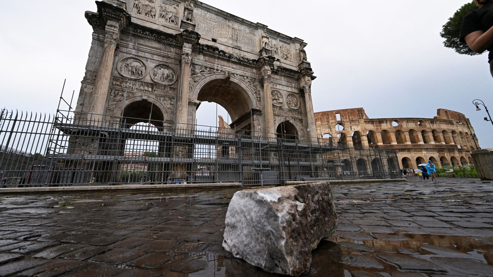 Rome’s ancient Arch of Constantine damaged by lightning strike