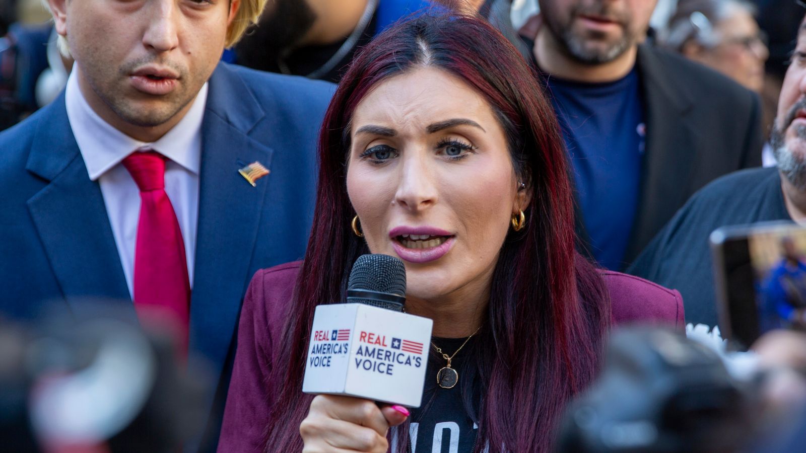 Laura Loomer The farright conspiracy theorist getting close to Donald(04)