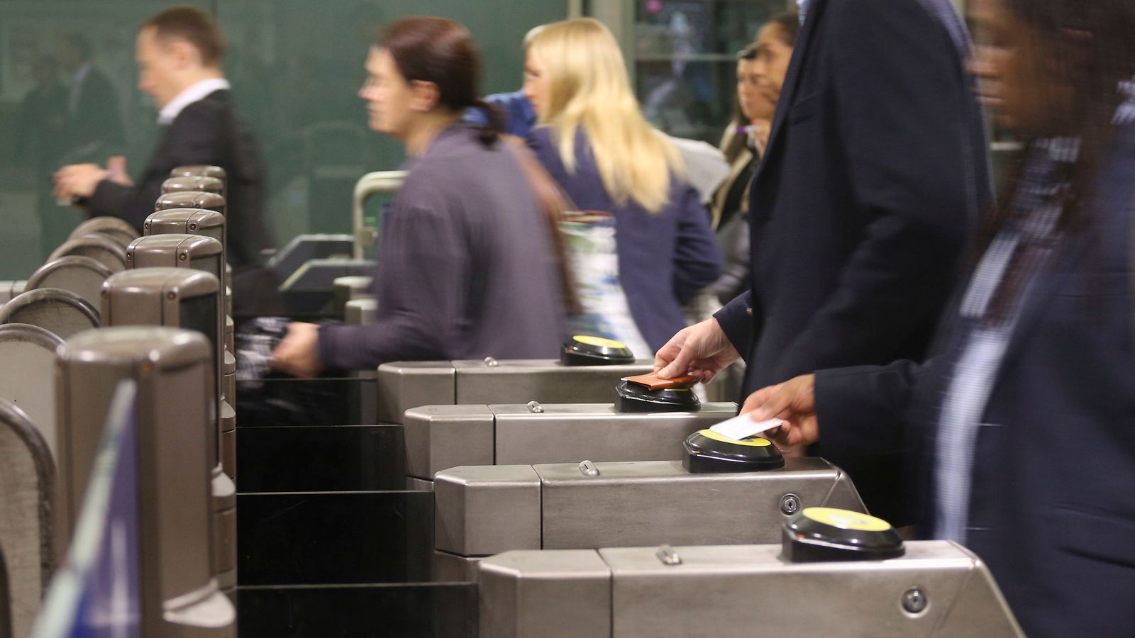 17-year-old arrested in connection with cyber attack on TfL