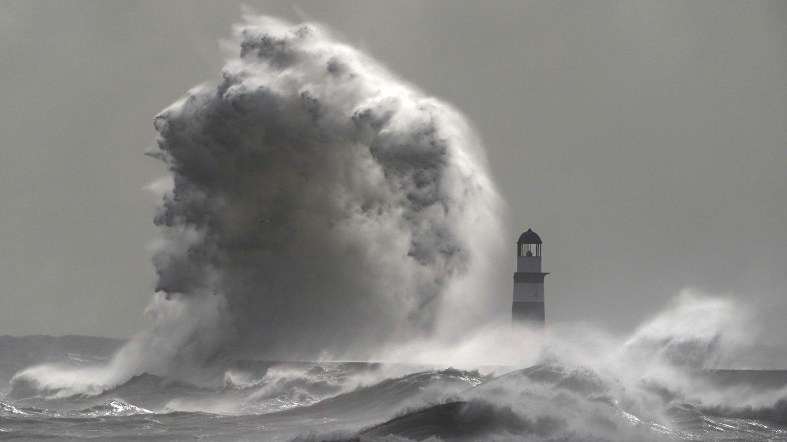 UK weather: Hurricanes Humberto and Imelda to bring heavy rain and strong winds