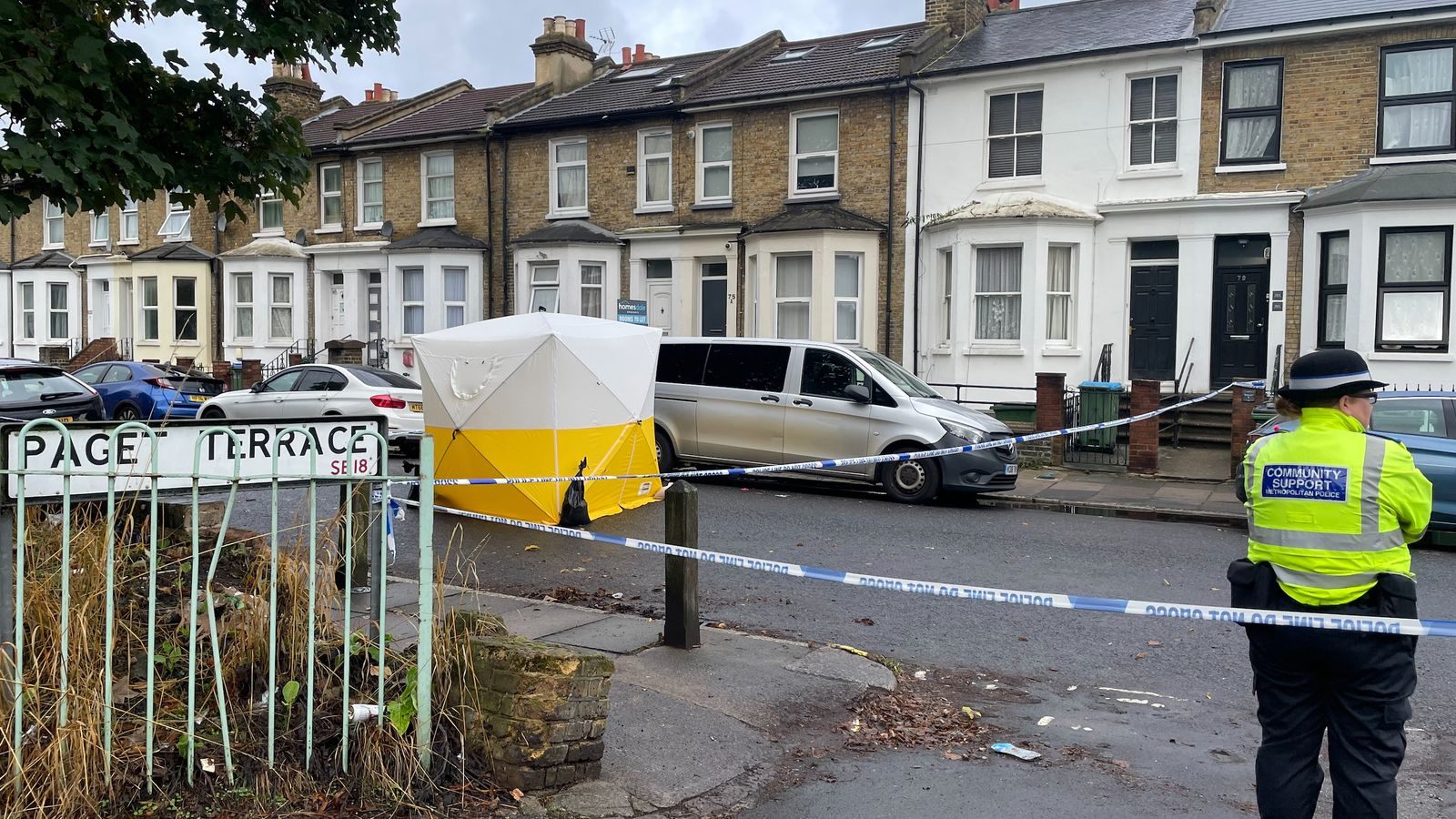 Teenage boy stabbed to death in Woolwich said 'I'm 15, don't let me die' as he bled, witness reveals