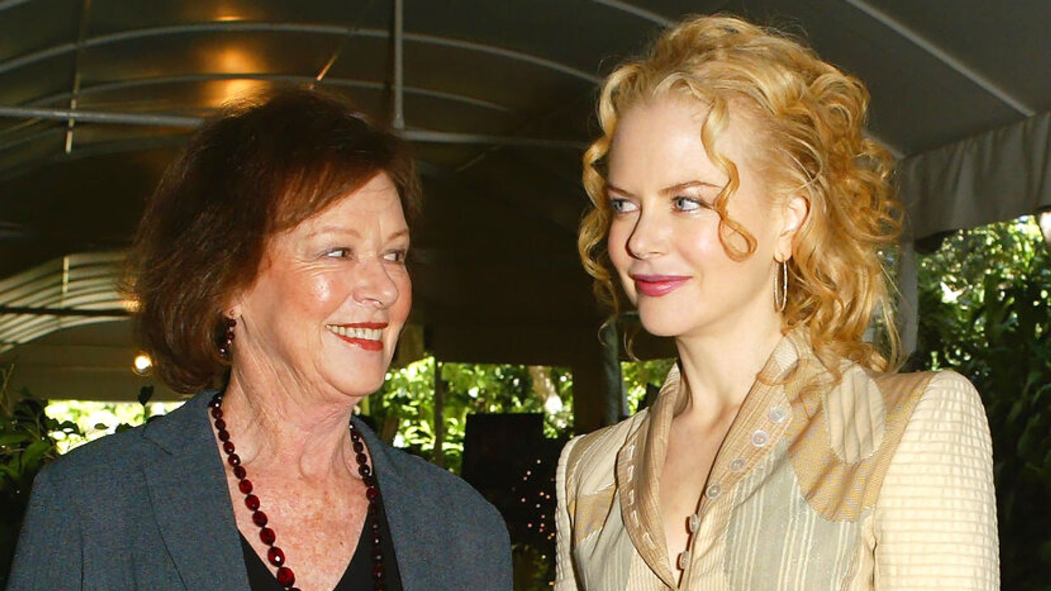 'I have to go to my family': Nicole Kidman unable to receive Venice ...