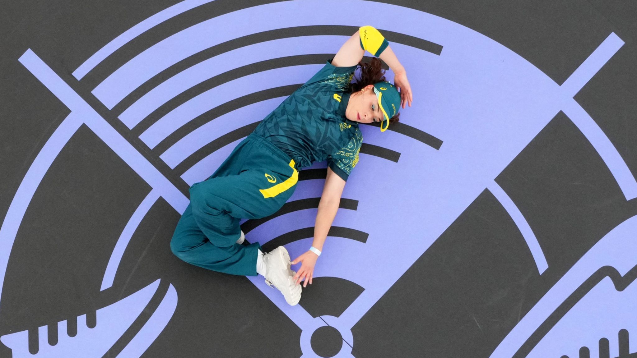 Raygun: Australian Breakdancer Rachael Gunn Apologises For Backlash ...