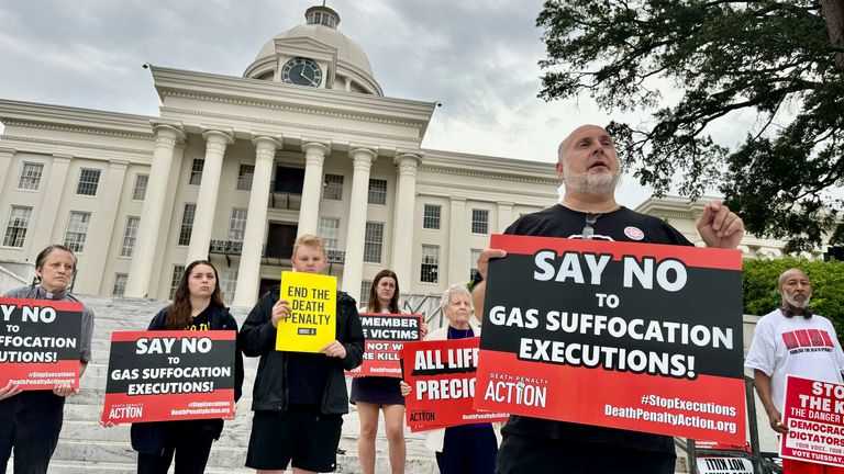 Abraham Bonowitz, executive director of Death Penalty Action, and other death penalty opponents hold a demonstration outside the Alabama Capitol in Montgomery, Ala., Wednesday, Sept. 25, 2024, asking the state to call off the scheduled execution of Alan Miller in what would be the nation's second execution using nitrogen gas. (AP Photo/Kim Chandler)