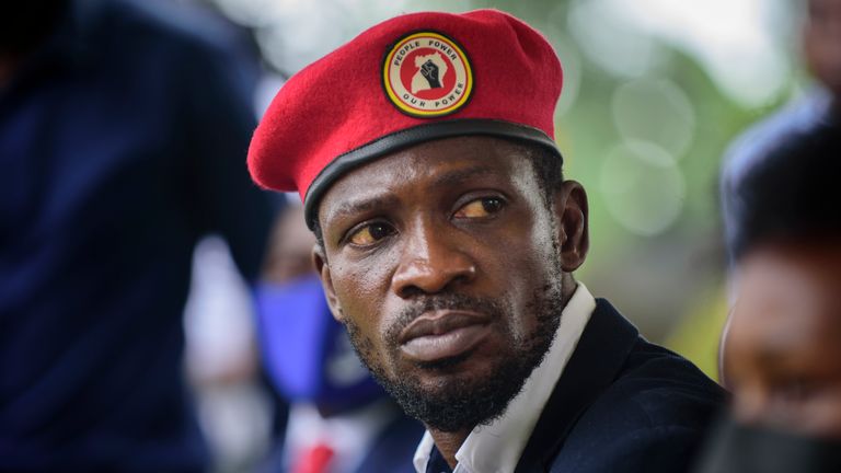 Bobi Wine na zdjęciu w 2021 r. Fot.: AP Photo/Nicholas Bamulanzeki
