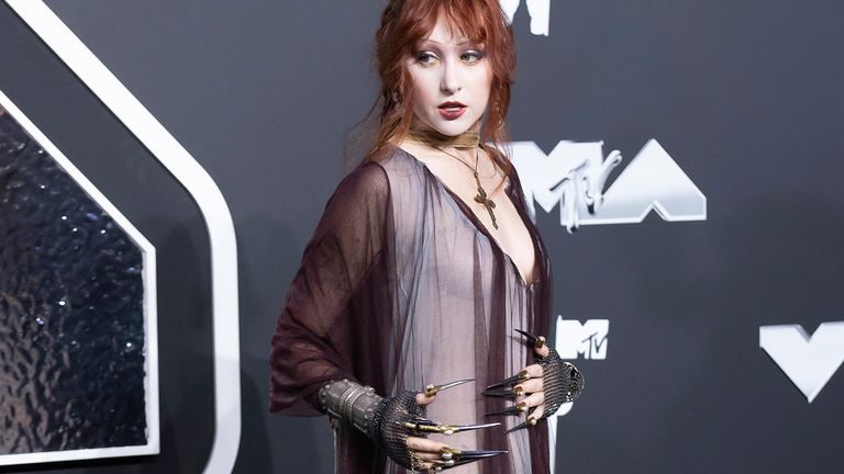 MTV Video Music Awards 2024 - Red Carpet ** STORY AVAILABLE, CONTACT SUPPLIER** Featuring: Chappell Roan Where: New York, New York, United States When: 11 Sep 2024 Credit: Janet Mayer/INSTARimages.com  (Cover Images via AP Images)