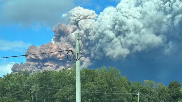 Fire at chemical plant sends huge plume of smoke into the sky in US ...