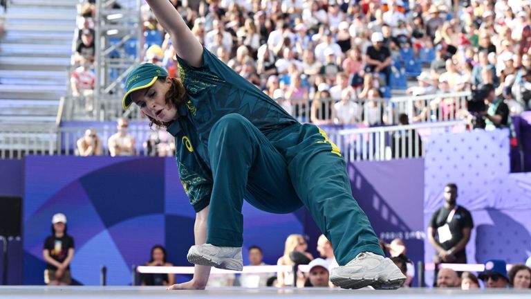 Rachael Gunn.
Paris 2024 Olympics - Breaking - B-Girls Round Robin - La Concorde 1, Paris, France - August 09, 2024. Raygun of Australia in action. REUTERS/Angelika Warmuth