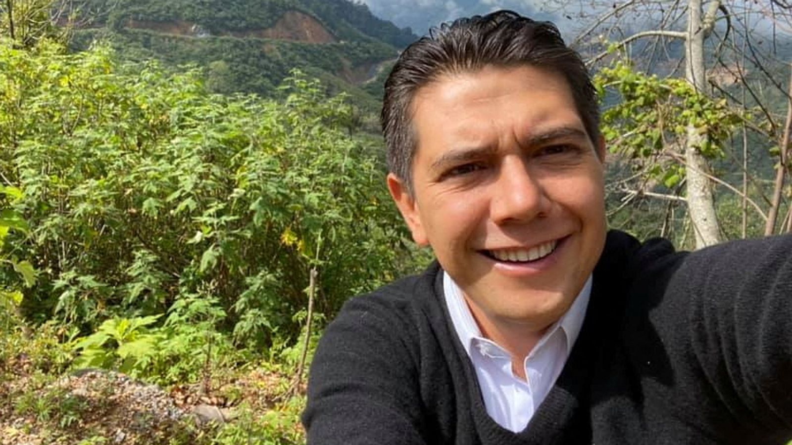 Alejandro Arcos: Mexican mayor murdered days after taking office