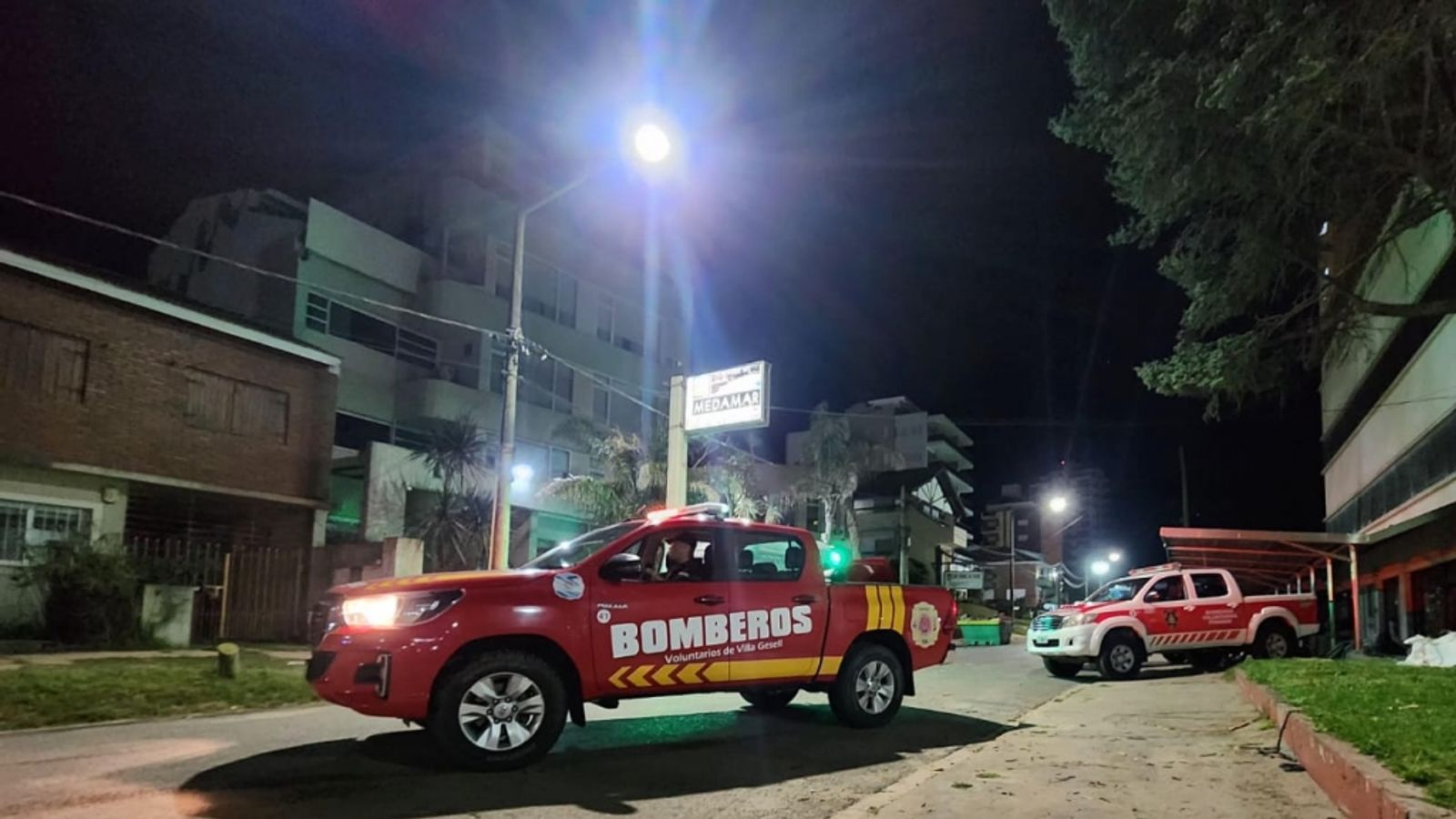 Hotel building collapses in Argentina