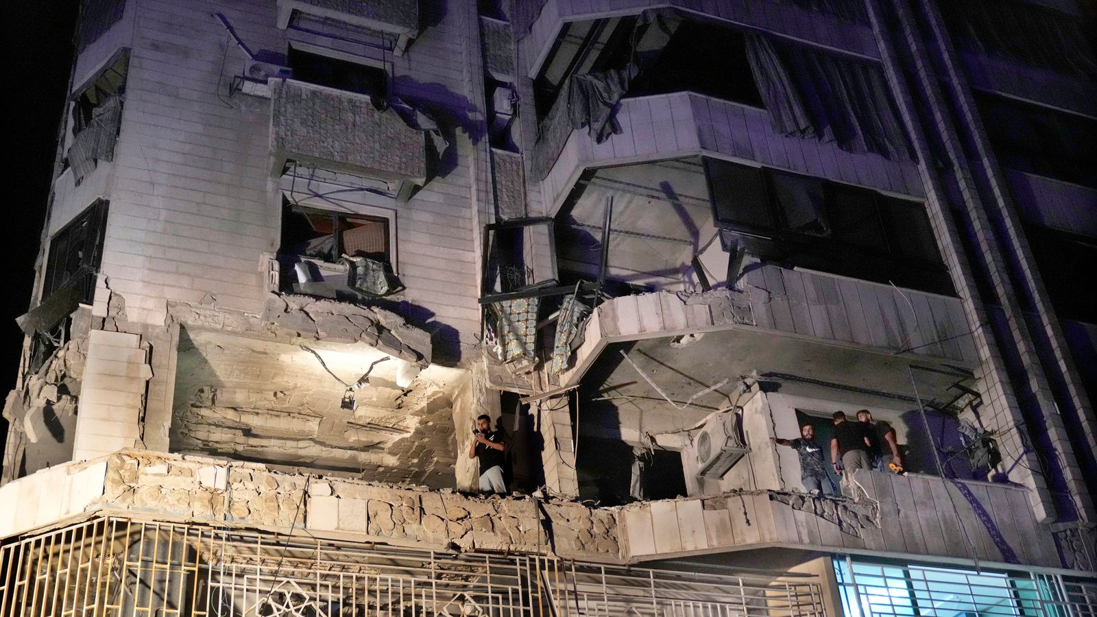 Lebanon: Six people killed in Israeli strike on Beirut block of flats ...