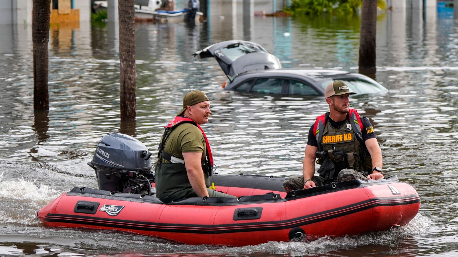 Hurricane Milton latest Hundreds rescued from apartments; coastguard