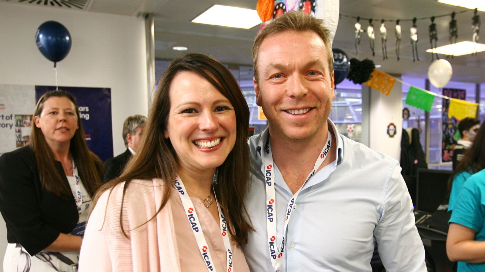 Sir Chris Hoy says 'selfless' wife, Sarra, kept MS diagnosis a secret during his cancer treatment