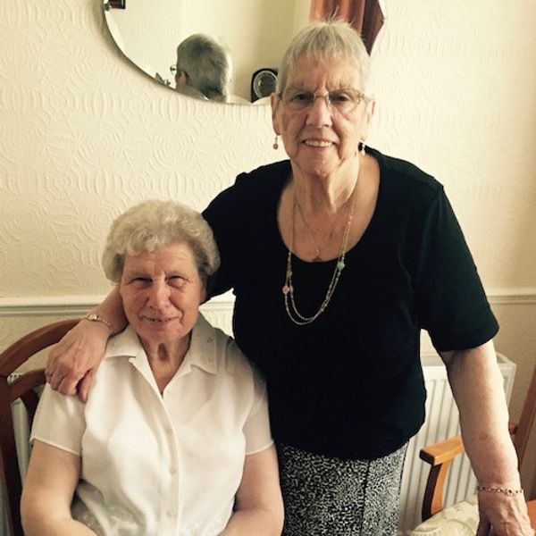 Lynda's aunt (sitting) and mother who both received palliative care