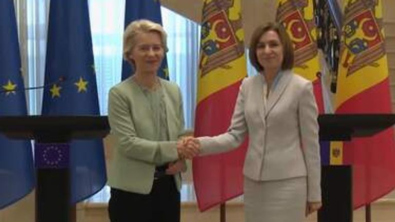 Ursula Von der Leyen and Maia sandu
