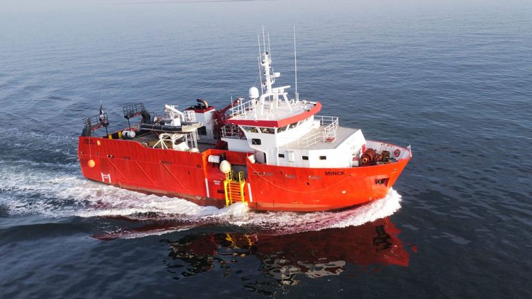  The Minck vessel, chartered by the French government, was involved in the rescue operation