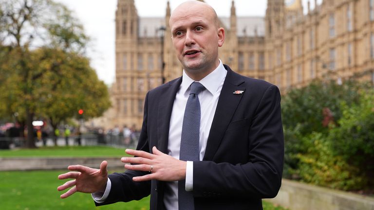  Stephen Flynn speaks to the media on College Green in Westminster 